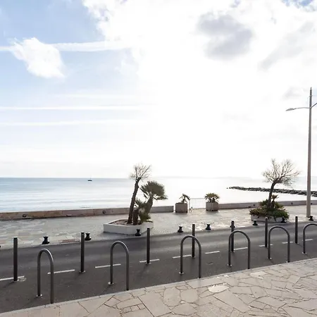 Apartment Le Grand Large-6 By Interhome Le Lavandou